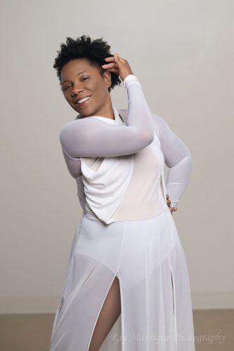 Desueño Vision dancer